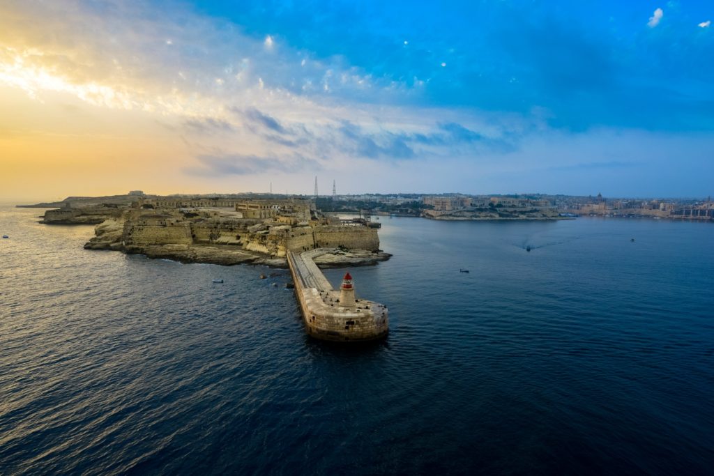 Входит Мальта в Шенгенскую зону или нет