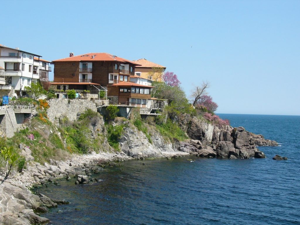 Вид на жительство в Болгарии при покупке недвижимости