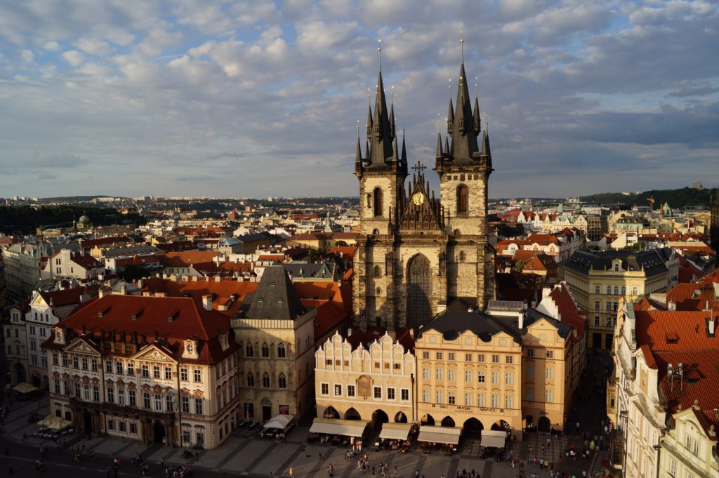 Нужна ли Шенгенская виза для поездки в Прагу