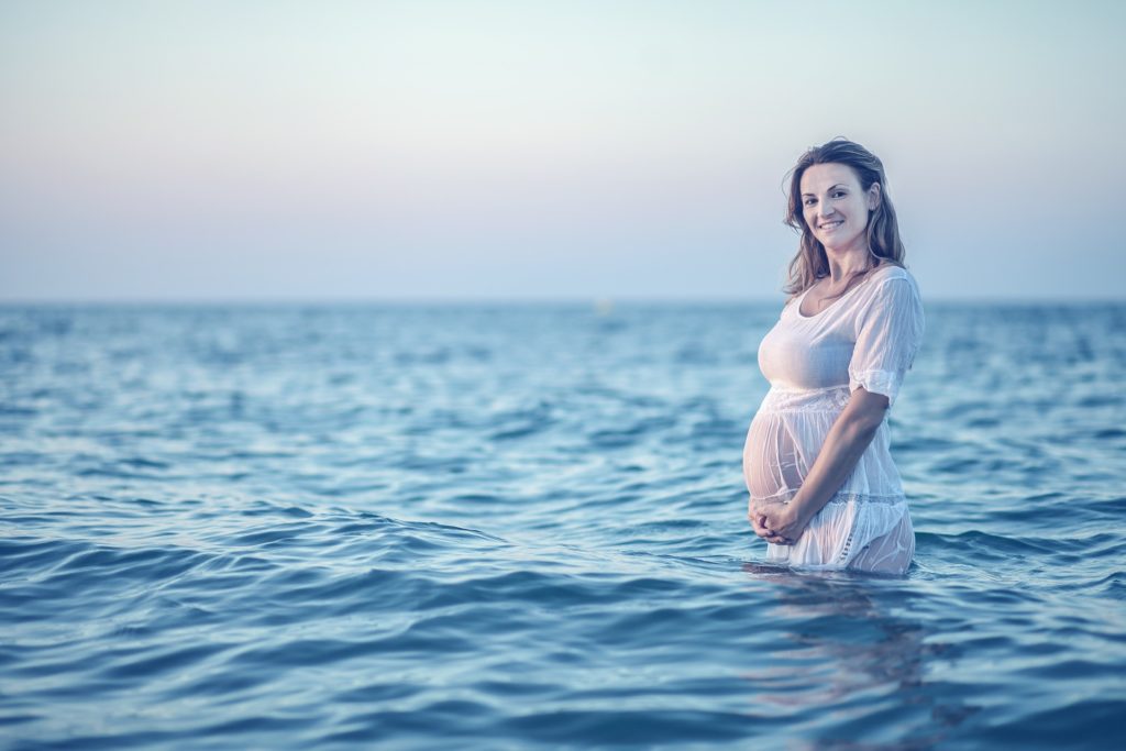 Как оформить страховку для беременных при выезде за границу